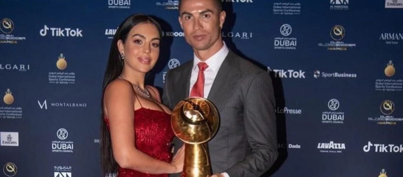 Κ.Ρονάλντο: Επισκέφτηκε το Nammos στο Ντουμπάι - Με αποκαλυπτικό φόρεμα η Τ.Ροντρίγκεζ (φώτο-βίντεο)